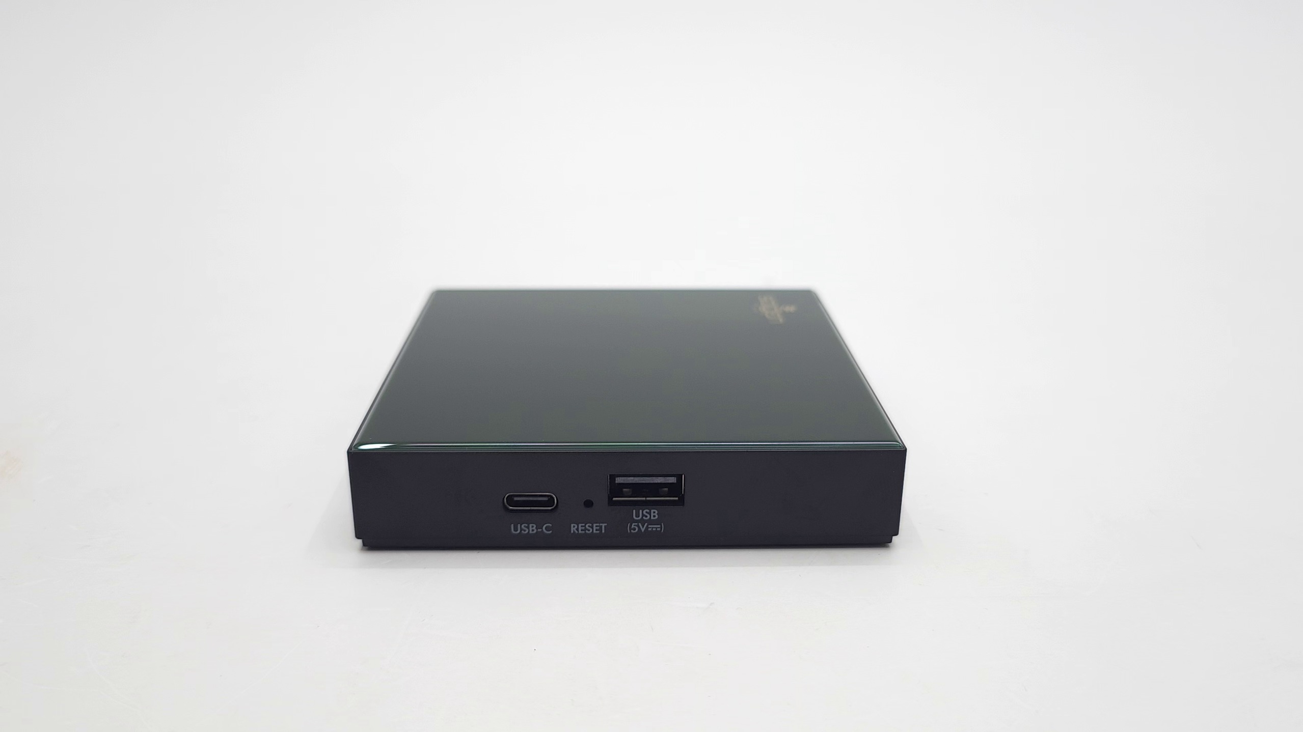 Ugoos SK4 Pro USB ports